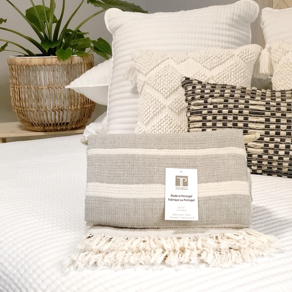 100% Cotton Texteis Penedo Fine Throw Blanket - Picture 2 of 10